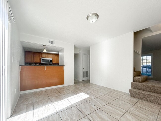 Foto del edificio - 2119 Langley Ave