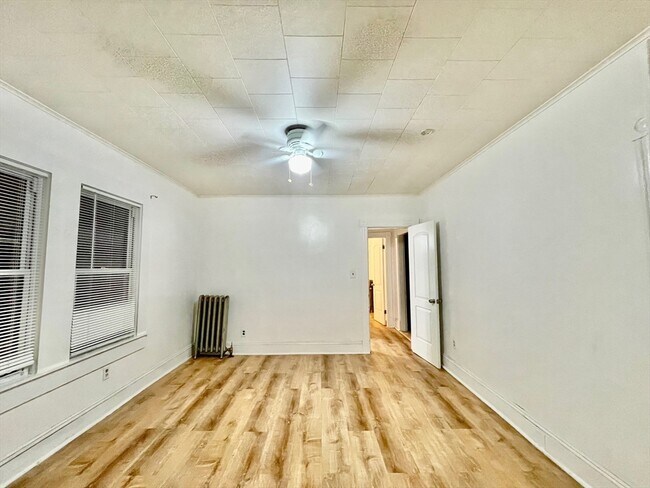 Foto del edificio - 33 Littleton St