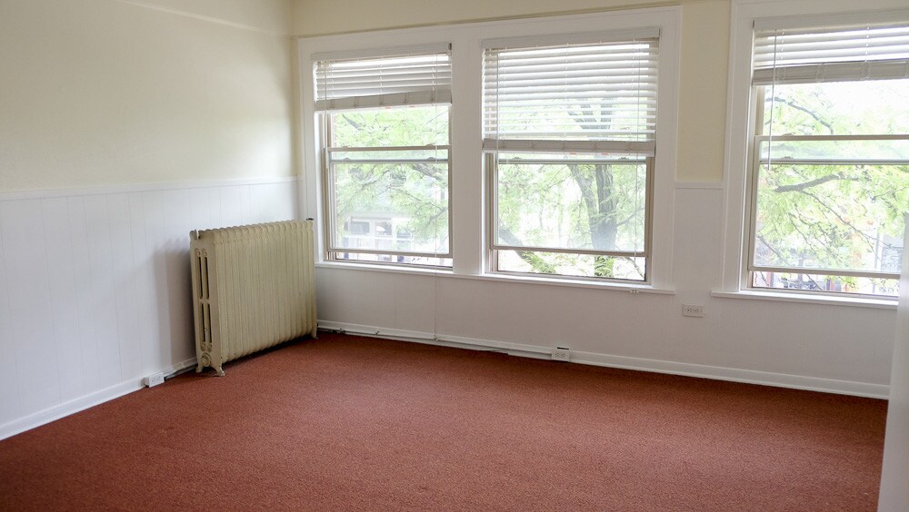 Primary Photo - 2700 Lorain Ave