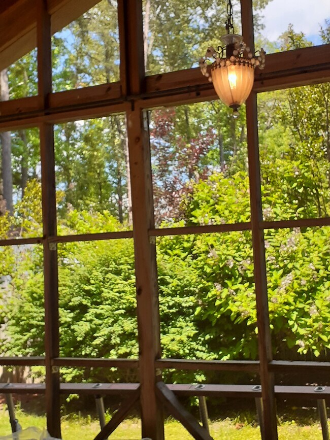 Gazebo - 8408 Chervil Rd