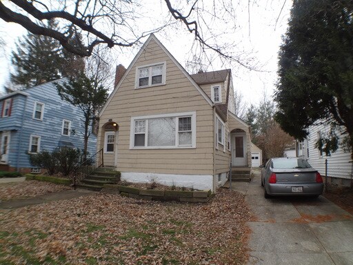 Building Photo - 1119 Castleton Rd