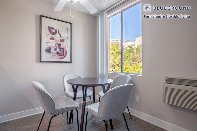 Building Photo - 535 Gayley Ave