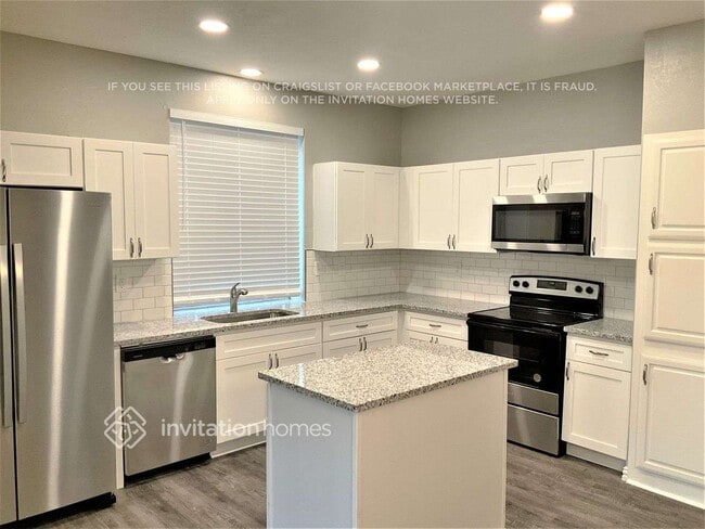 Foto del edificio - 406 Faircrest Dr