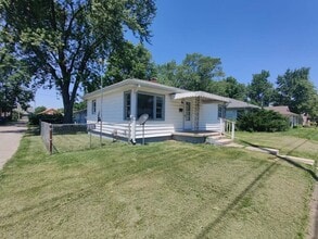 Building Photo - 1123 S Noble St