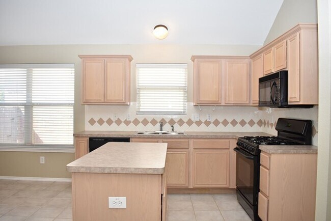 Foto del edificio - Beautiful 3-2-2 in desirable area of Fort ...