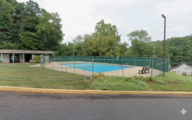 Foto del edificio - 163 Salem Rd