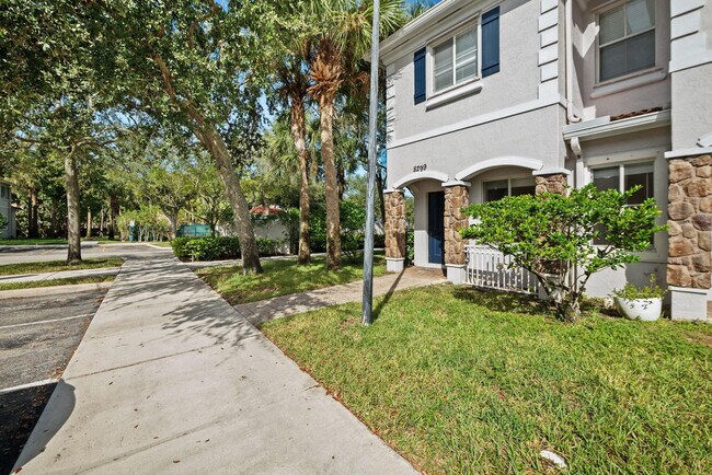 Foto del edificio - 8299 SW 27th St
