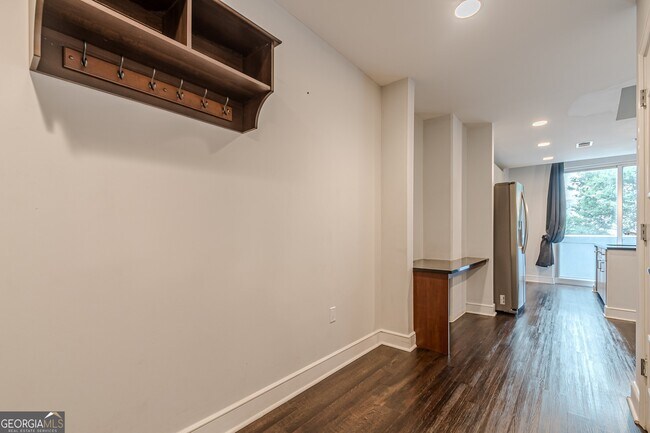 Foto del edificio - 44 Peachtree Pl NW