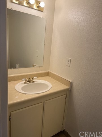 Foto del edificio - 4781 N Polk Ave