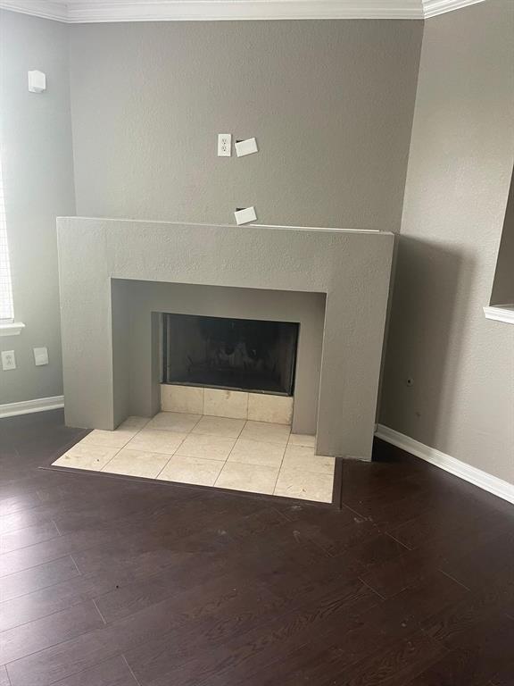 Building Photo - 5615 W Harrow Dr