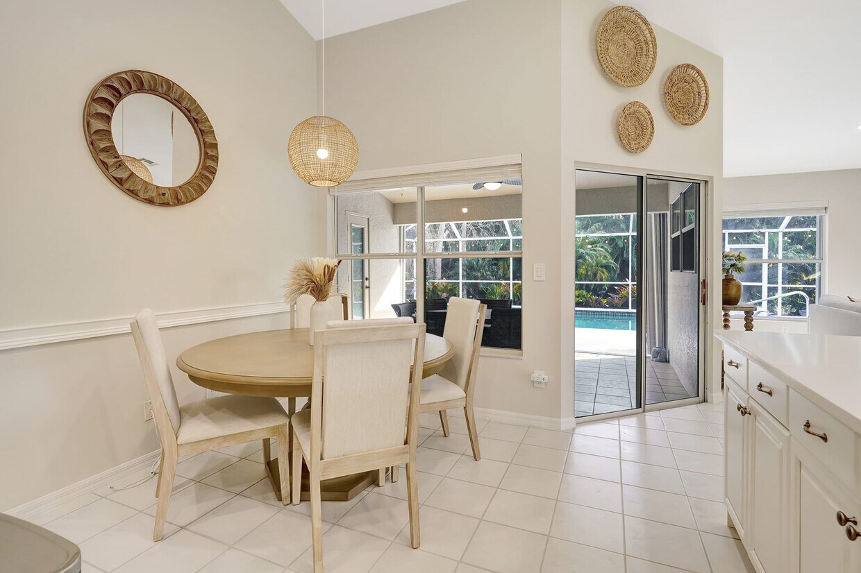 Foto principal - 6726 Sloane Pl