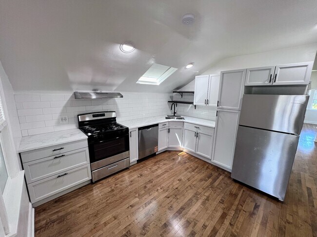 Foto del edificio - 2303 N 74th Ave
