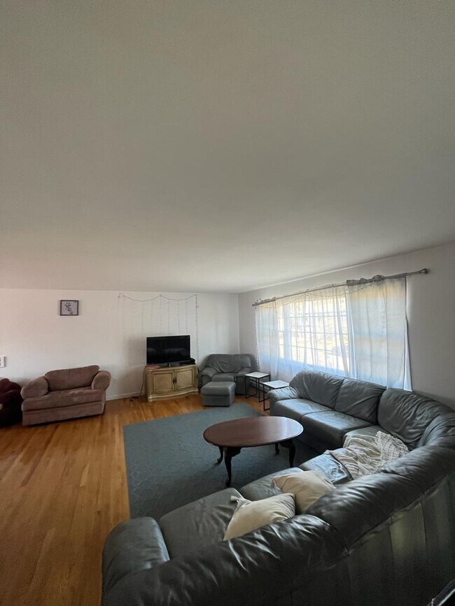 Foto del edificio - 123 Folino Dr