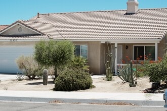 Building Photo - 71531 Sunnyvale Dr