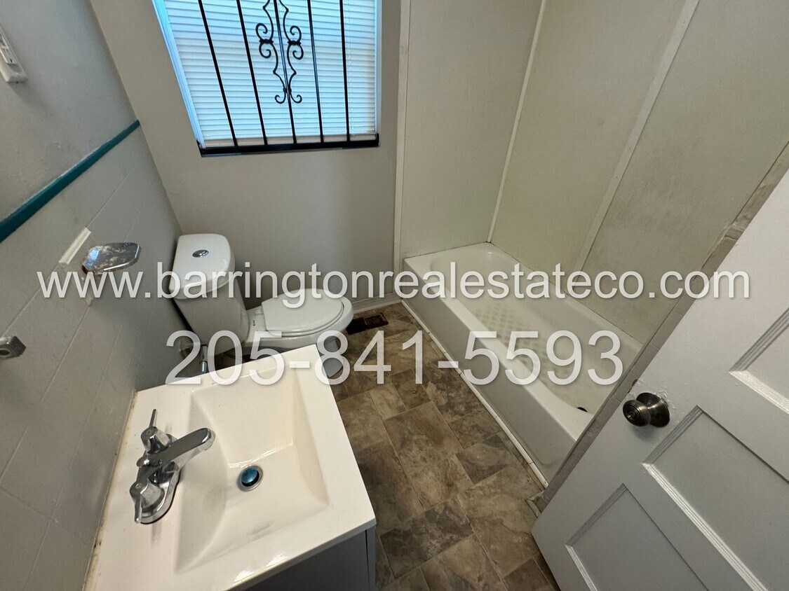 Building Photo - Birmingham