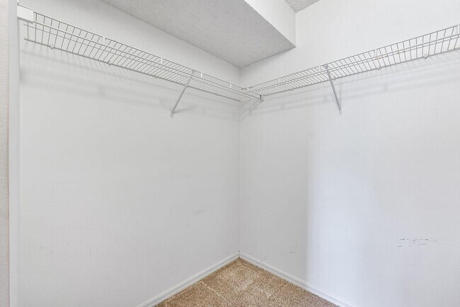 Building Photo - 5011 Wiles Rd