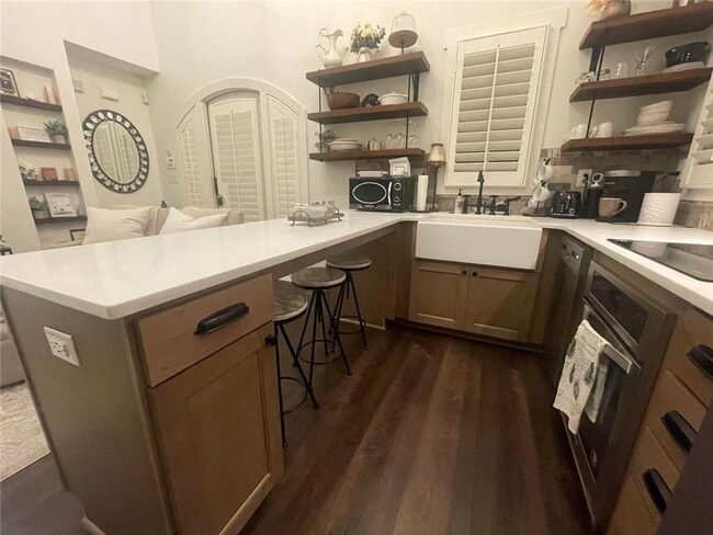 Building Photo - 155 Central Ave