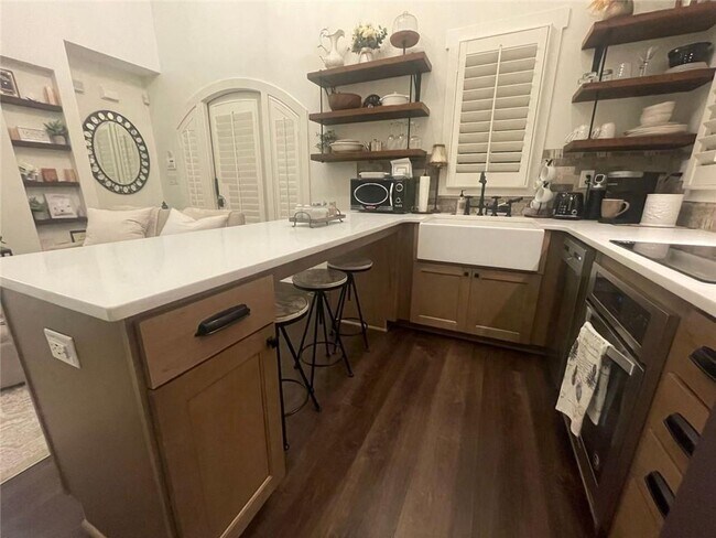 Foto del edificio - 155 Central Ave