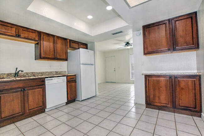 Kitchen - 18034 N 41st St