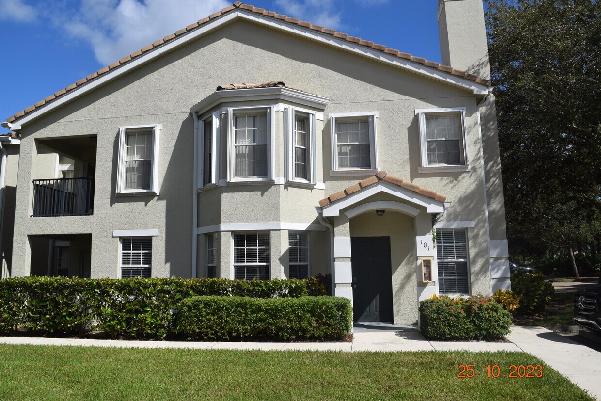 Primary Photo - 108 SW Peacock Blvd