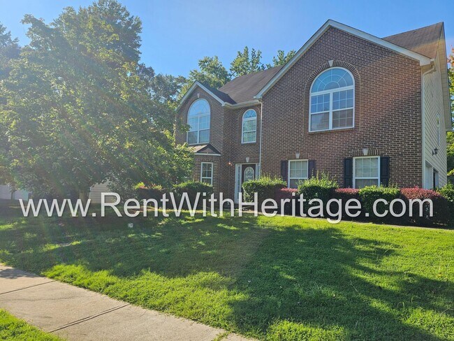 Foto del edificio - WOW!!....AMAZING BRICK FRONT HOME/ UPGRADE...