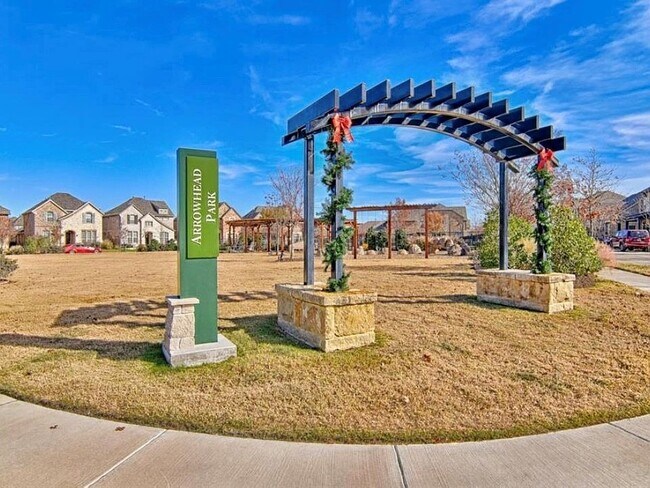 Photo - 3112 Cliff Swallow Ln, Arlington, TX 76005 House