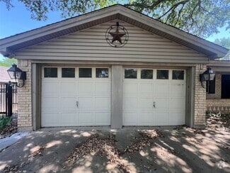 Building Photo - 332 Belmont Dr