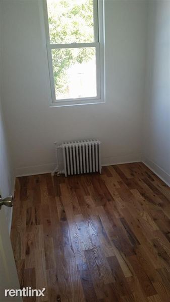 Building Photo - 106 Essex St
