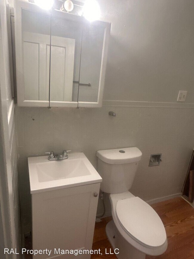 Foto del edificio - 3 br, 1 bath House - 1278 E 167th St