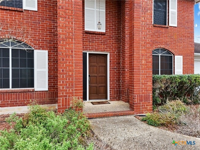 Building Photo - 5462 Circle Oak Dr