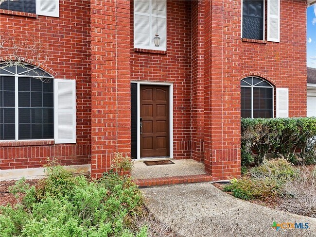 Foto del edificio - 5462 Circle Oak Dr