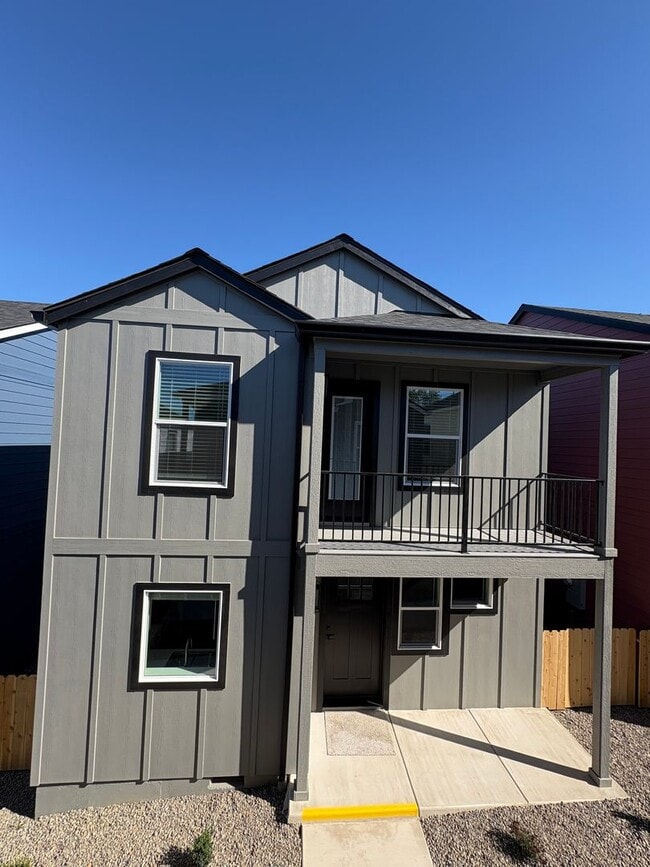 Building Photo - 1174 Woodrow Ln