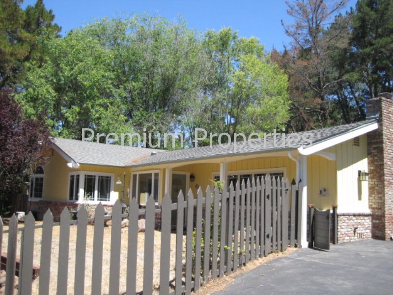 Primary Photo - 19 Estates Dr
