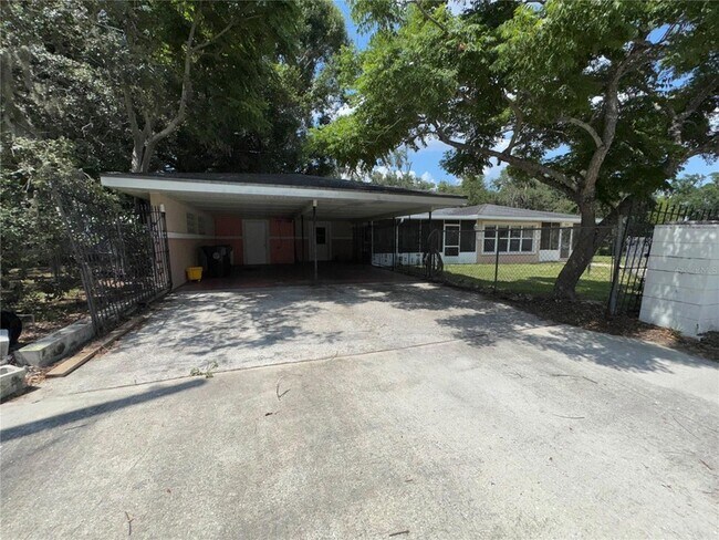 Foto del edificio - 325 Chesney Blvd