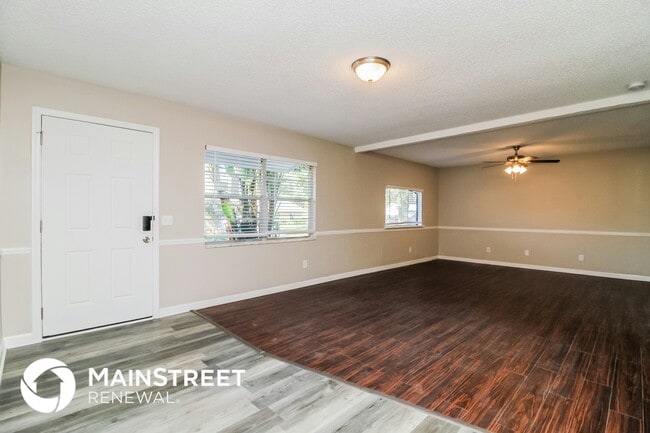 Foto del edificio - 1655 Margaret St