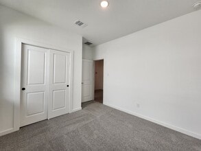 Building Photo - 21226 Blue Blf Dr