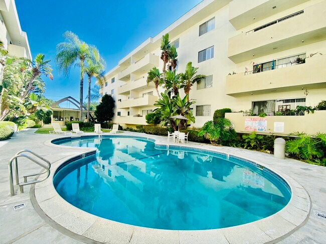 Foto del edificio - 29641 S Western Ave