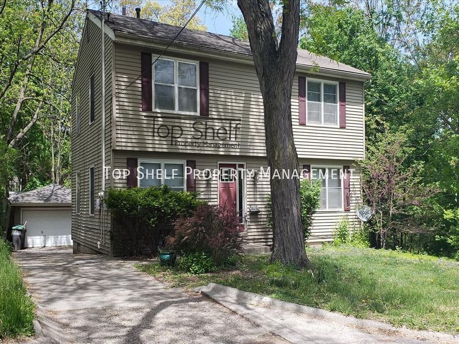 Foto principal - 3805 Carpenter Ave