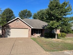 Building Photo - 3755 Carmona Dr