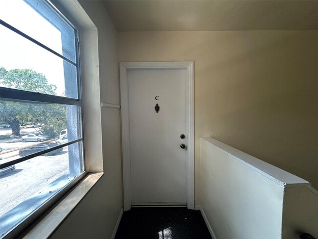 Foto del edificio - 7865 SW 57th Ave