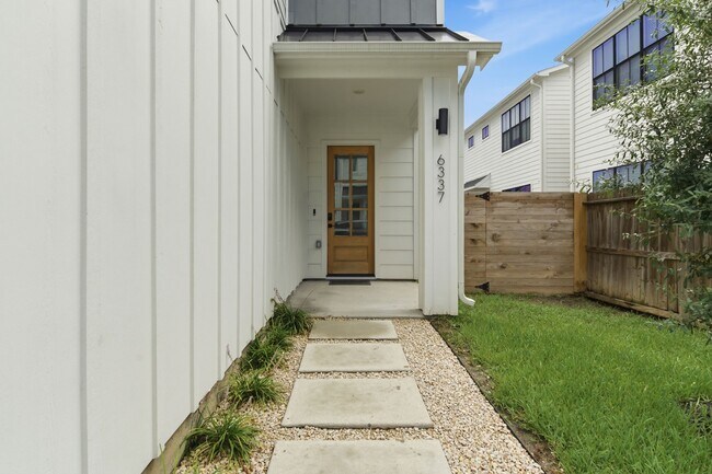Foto del edificio - 6337 Wheatley St