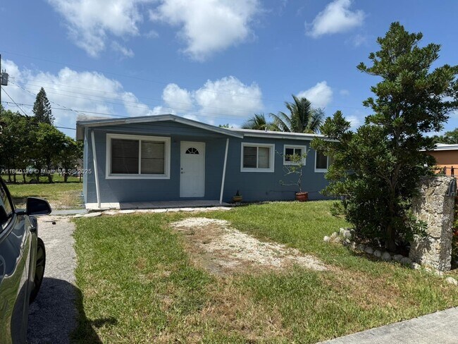 Foto del edificio - 10425 SW 152nd St