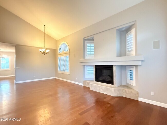 Foto del edificio - 11225 E Sylvan Ave