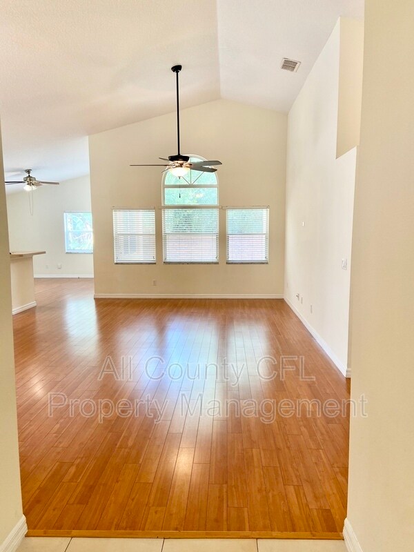 Foto del edificio - 3870 Aiden Pl