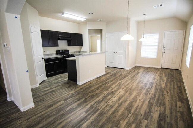 Building Photo - 13230 Italian Cypress Trail