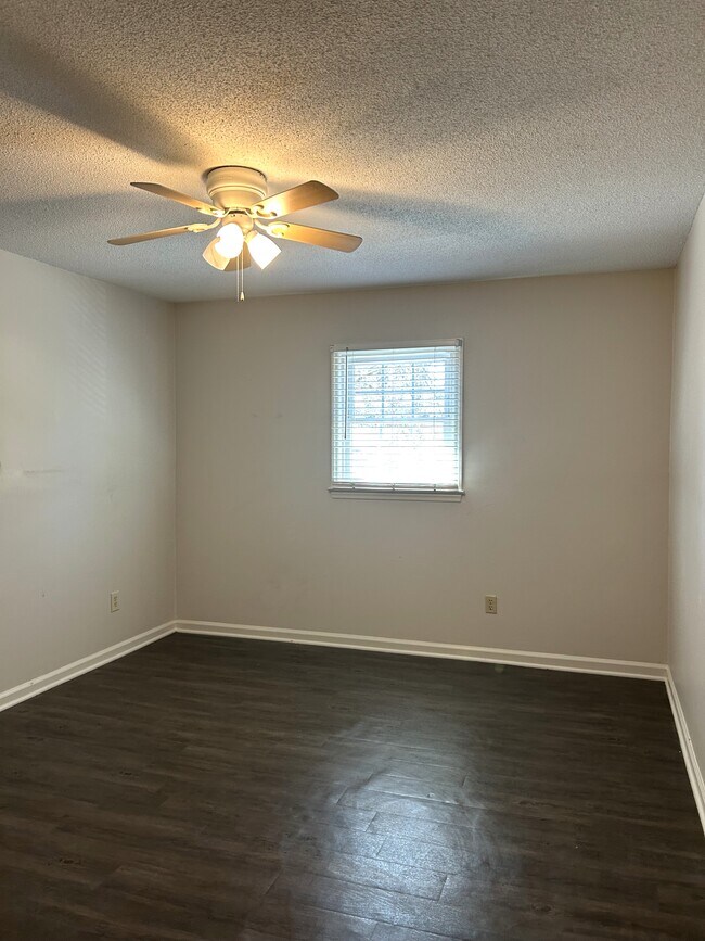 Foto del edificio - 219 H Northpoint Avenue