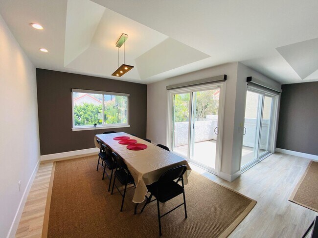 Foto del edificio - 4 BEDROOM / 3 BATHROOM HOUSE - CORONADO CAYS