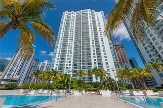 Building Photo - 951 Brickell Ave