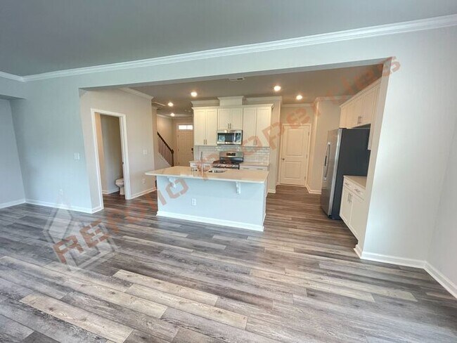 Building Photo - Amazing Brand New End Unit Townhouse w/3 B...