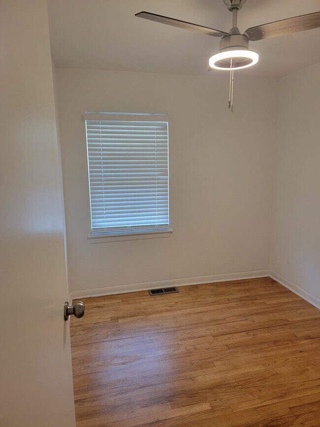 Building Photo - 3626 Jonathan Cir